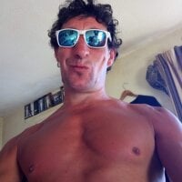 slick_tee webcam