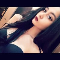 Lunarose777 Cam Model Profile | Stripchat