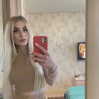 Shanna_Moakle's Offline Chat Room