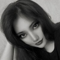 noa_bloom