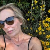 Lisaisluscious webcam model