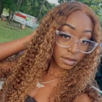 Abbythedolll's Offline Chat Room