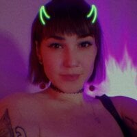 FoxRineHelen's Avatar Pic