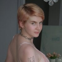 Pink_Lady_'s Offline Chat Room