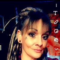 meganmercury's Offline Chat Room