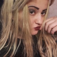 Blond_yes' Offline Chat Room