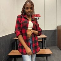 SweeetCamilla Adlı Modelin Çevrimdışı Sohbet Odası