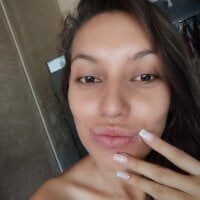 Anita_19's Offline Chat Room