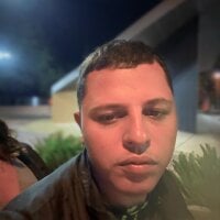 Couplenaughtyy webcam model