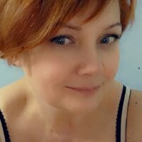 AliceAliQax's Offline Chat Room