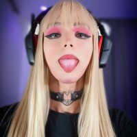Mystickittyy_