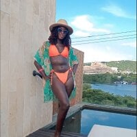 zoemeiyers' Offline Chat Room