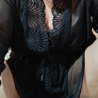 Silkenfeet21 webcam