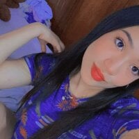 FemmeJolie's Offline Chat Room