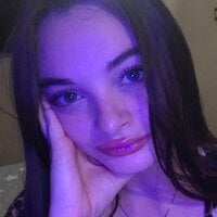Emmacut's Profile Pic