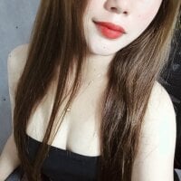 B-e-l-l-e webcam model