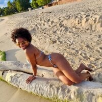 Jadelarson333's Avatar Pic