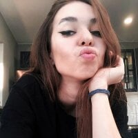 xxKellyNelson's Offline Chat Room