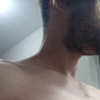 Dirtyboy_roommates' Offline Chat Room