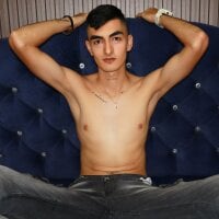 DimitryHank Adlı Modelin Avatarı