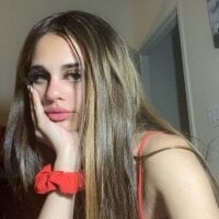ariannaraex's Offline Chat Room