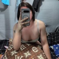 Ari_YourDreamGirlxxx webcam model