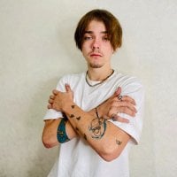 FreekAlkaaz's Offline Chat Room