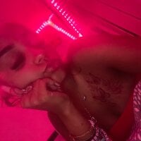 Sally-20X's Offline Chat Room