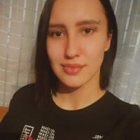 Angelina_Morgan's Offline Chat Room