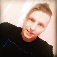 dartonyan69's Offline Chat Room