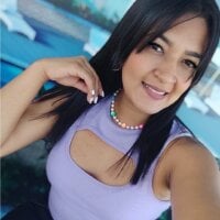 AmayaVelez's Offline Chat Room