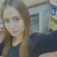 nikollewiliamss Adlı Modelin Çevrimdışı Sohbet Odası