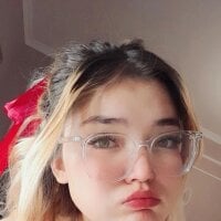 arizu_nakamura's Offline Chat Room