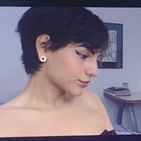 غرفة دردشة Transfem_Blackman دون اتصال