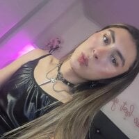 Sara_Davina webcam model