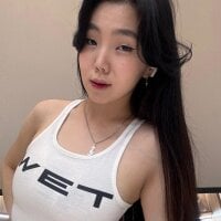 EMILY_GREENSON webcam model