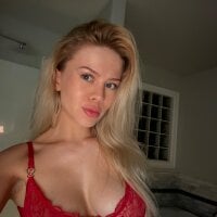 peachyblondie webcam