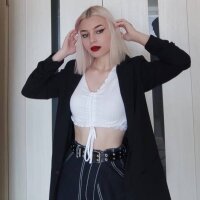 Alise_Bellis' Offline Chat Room