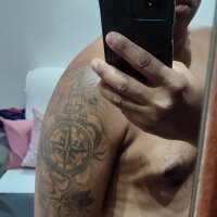 lucianoestrela10 webcam