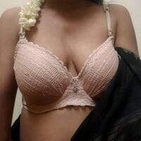 Anushya_lovely webcam model