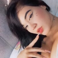 Mia_cam02's Avatar Pic