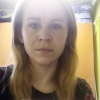 Angeliina99's Offline Chat Room