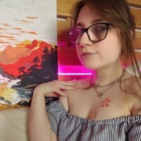 Tara_Grainn webcam model