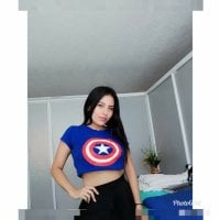 Arianna_Jonnes Adlı Modelin Çevrimdışı Sohbet Odası