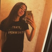CindyNice Adlı Modelin Çevrimdışı Sohbet Odası