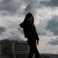 Niki_Stars__'s Offline Chat Room