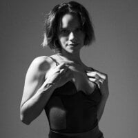 Luna_McClean webcam model