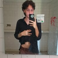 Ale_conejita webcam model