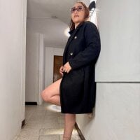Cailinmilf webcam model