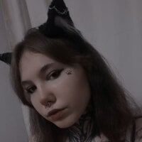 TiffaniShearman model avatar
